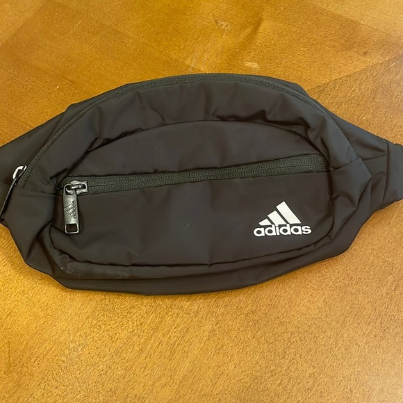 adidas Handbags - Adidas Women’s/Men’s Fanny Pack NWOT